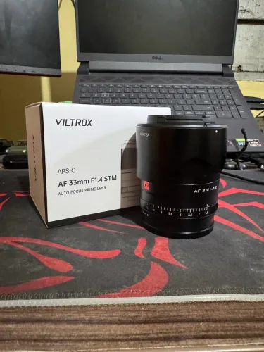 Lente Viltrox 33mm f1.4 STM E-Mount APS-C