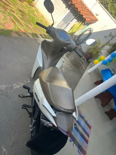Honda Biz 125cc .