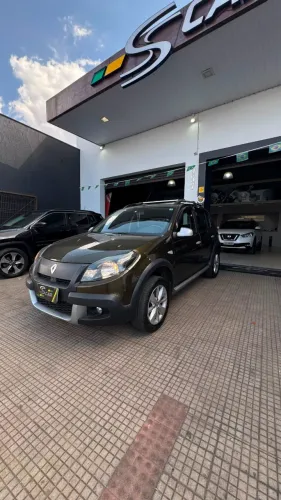 Renault Sandero Stepway Hi-power 1.6 8V 5P 2013