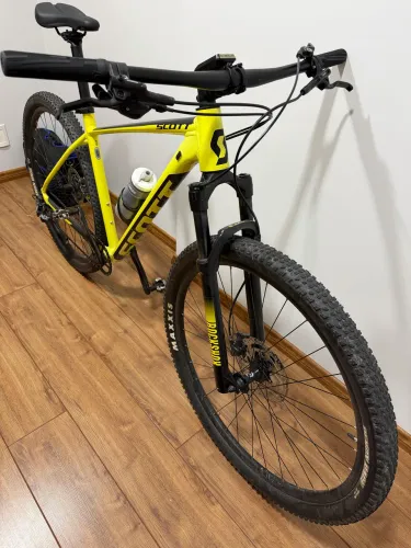 Bicicleta SCOTT Scale 970