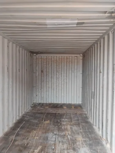 Vendo Container 06 e 12 metros! 27- *