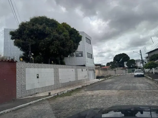 ALUGO ÓTIMA CASA COM 6 QUARTOS NO BAIRRO DA IPUTINGA / RECIFE