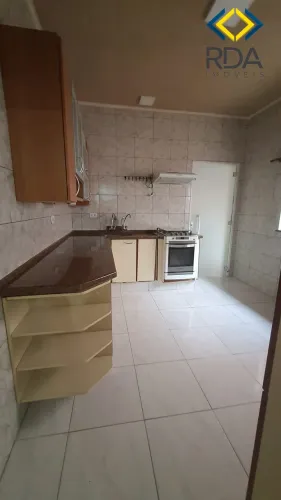 Casa para locação em Indaiatuba-SP, Vila Brizzola: 3 quartos, 1 suíte, 2 salas, 3 vagas de