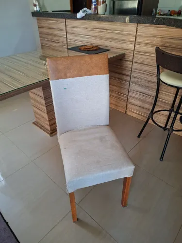 Cadeiras mesa jantar usada