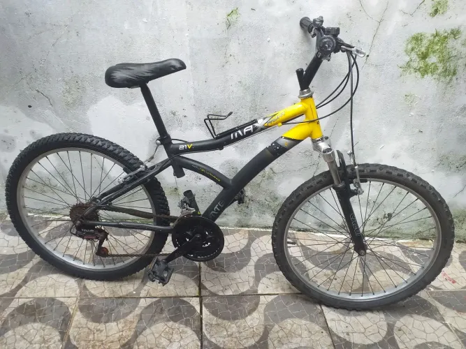 Vende-se bicicleta semi nova aro 24