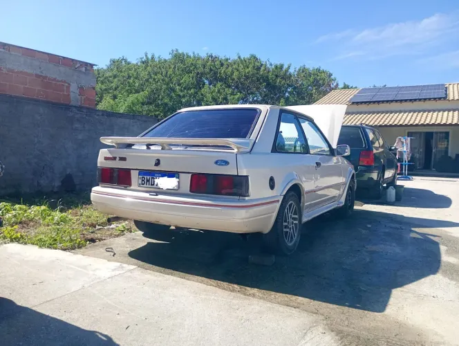 Ford Escort XR3 1.8 / 1.6 Beneton/form./laser 1992