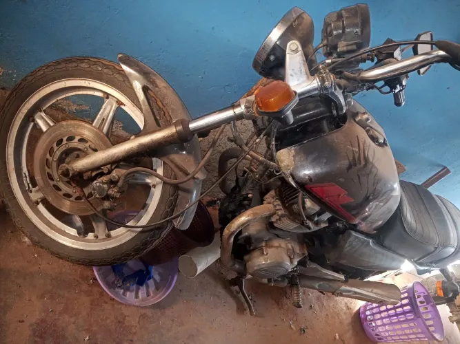 Vende se Esta CB 400