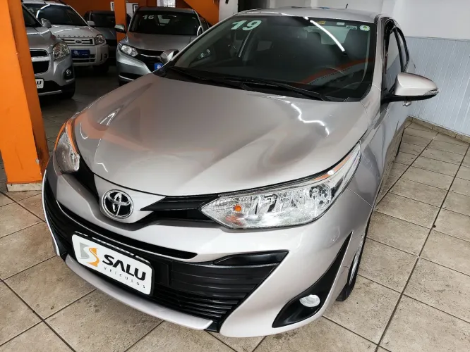 Toyota Yaris XL Sedan 1.5 Flex 16V 4P Mec. 2019