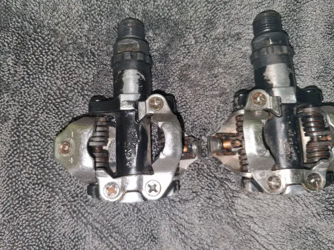 Pedal shimano m520