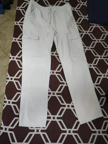 Calça branca reta