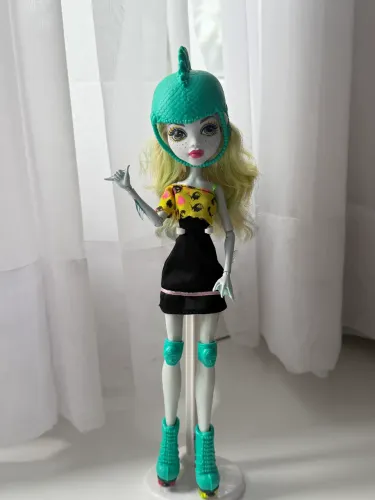 monster high lagoona roller maze