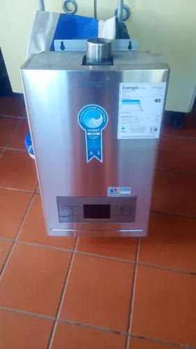 Vende se aquecedor a gás