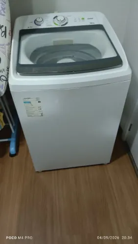 Vendo Máquina de Lavar 12 kg