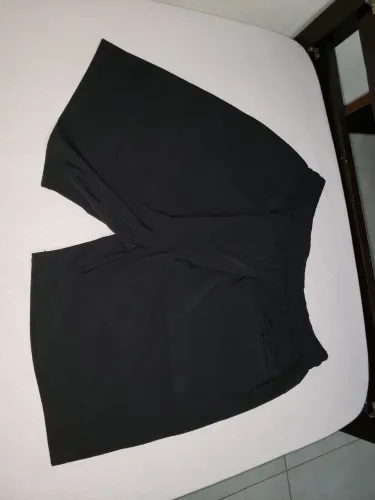 Vende short masculino tamanho M