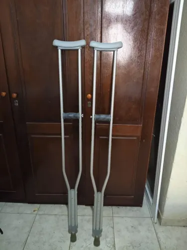 Par de Muletas de Alumínio