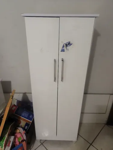 Armário multiuso 