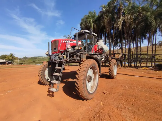Pulverizador Massey Ferguson MF9030 Plus 2017