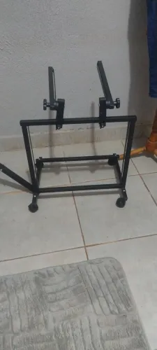 Vendo Rack para mesa de som