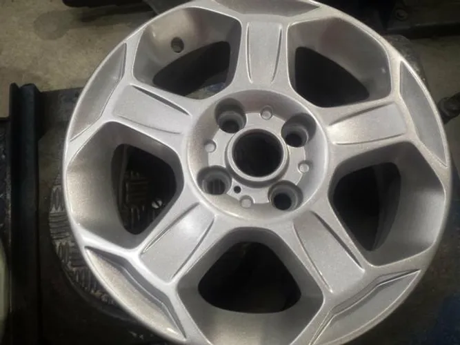 Roda aro 15 Ford EcoSport Prata original 4X108 avulsa estepe