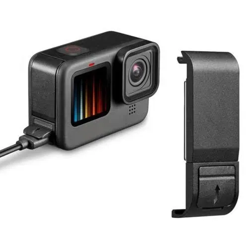 TAMPA LATERAL COM ABERTURA NA USB PARA GOPRO 9,10,11 E 13 BLACK