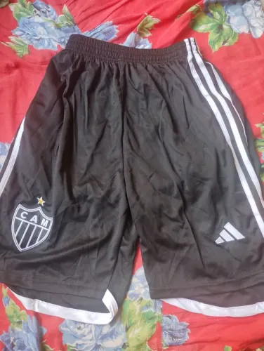 Bermuda do Atlético MG tamanho M 