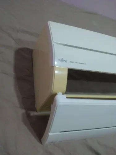 Split fujitsu 9.000/12.000 btus