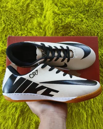 Chuteiras Nike 
