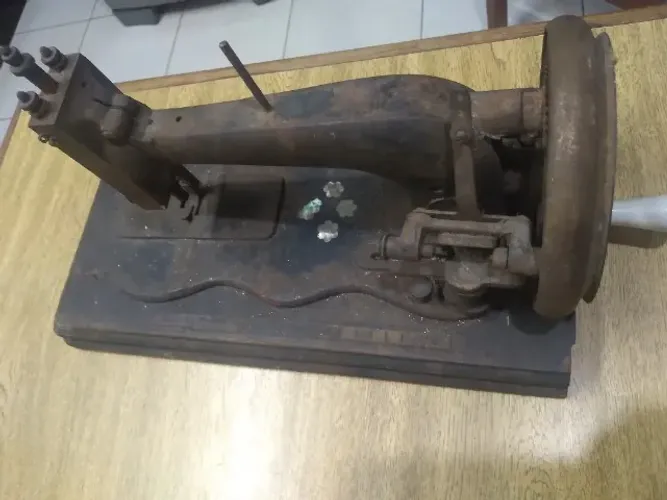 Máquina Costura Manual Dietrich Vesta - Relíquia Alemã