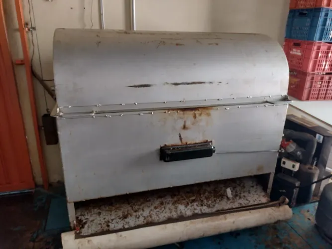 Máquina para secar pele de porco  produção industrial 