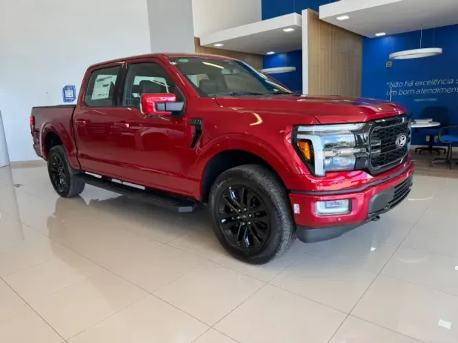 Ford F-150 Lariat Black 4X4 5.0 V8 2024