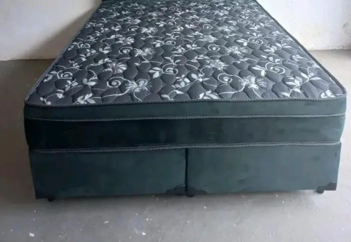 Camas Queen box novas, frete grátis! Direto da fábrica