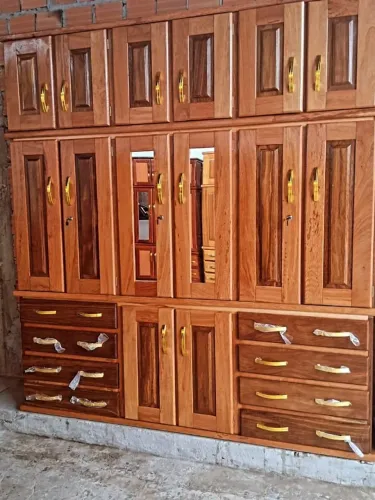 GUARDA - ROUPA DE CASAL 6 PORTAS NOVO!