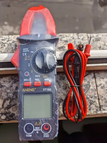Alicate amperímetro anemg st180