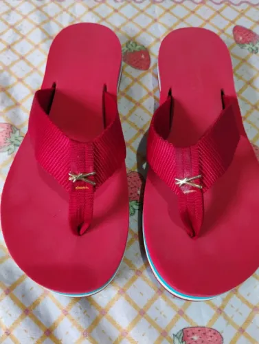 Chinelo Kenner Feminino Lips Kira 4D Vermelha Original Pouco Uso retirar em Mongaguá..