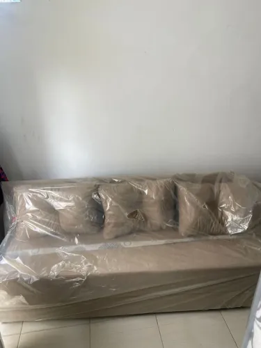 Sofá cama novo com 3 almofadas