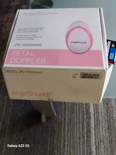Monitor fetal para ouvir o coração do bebê na barriga, acompanha pilha nova