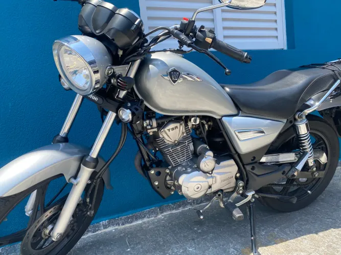 Vendo Moto Haujoe 150 cilindradas