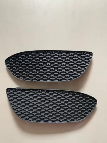 Capa Farol milha Mercedes C180 C200 2014 a 2020 codigo : A2058850823 A2058850723