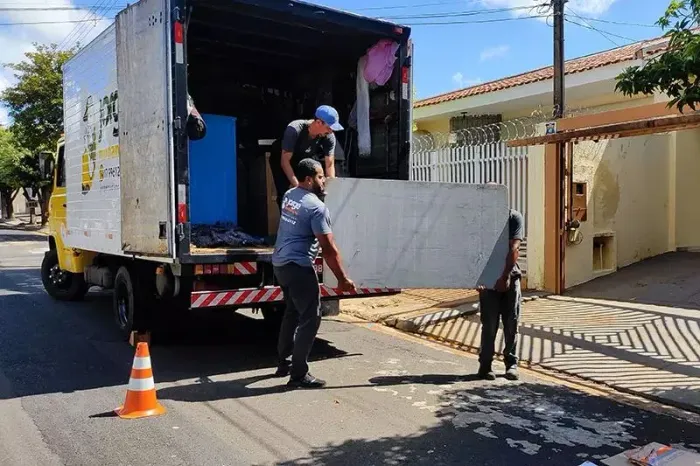 Frete e mudança 
