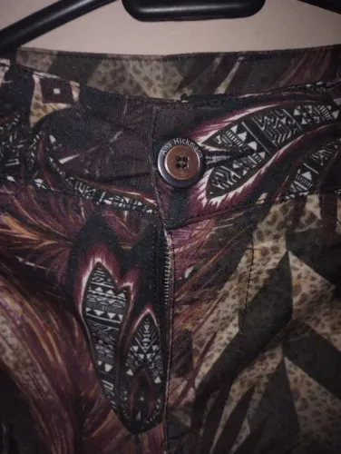 Calça estampada Ana Hickmann. ORIGINAL. COM ELASTANO. TAMANHO P.