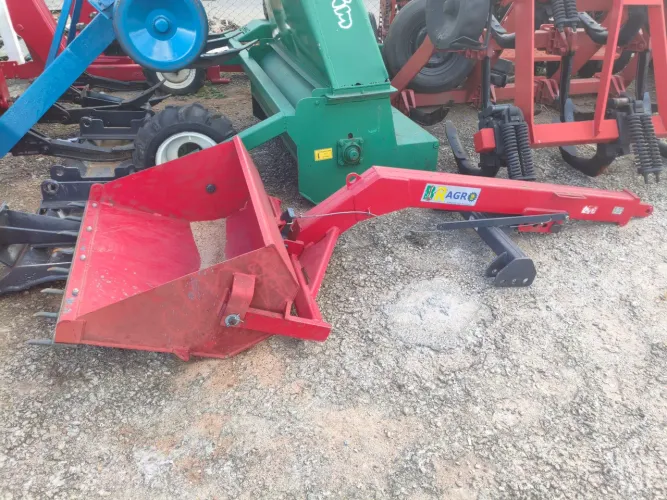 Concha Hidráulica Traseira de 220 Litros Nova