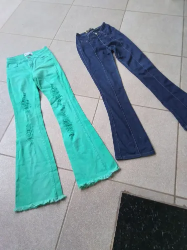 CALÇAS FEMININAS NÚMERO 36, 38. 15 REAIS CADA UMA. 