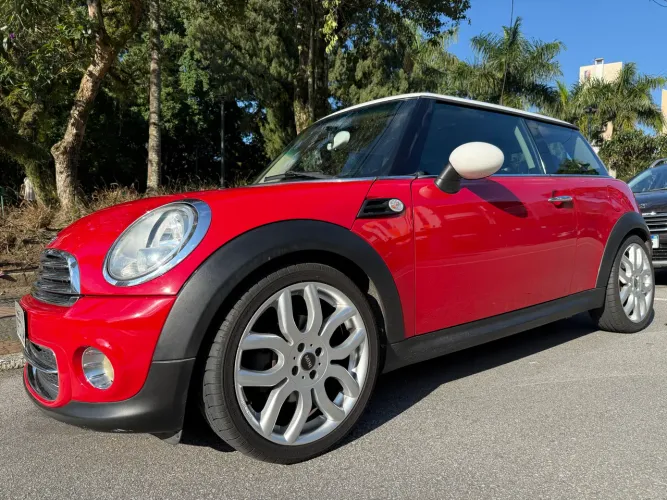 MINI COOPER PEPPER 1.6 MECÂNICO - 2012 VERMELHO PEPER R$59.900,00 LINDO CARRO