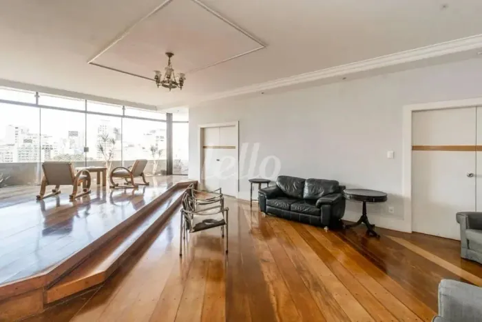 Apartamento 4 quartos para alugar no(a) República
