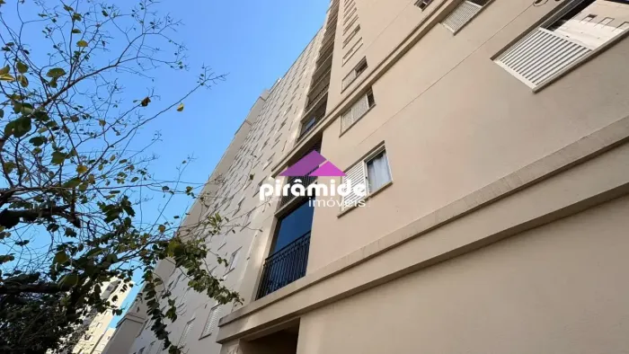 Apartamento com 2 dormitórios à locação, 45 m² por R$ 2.200,00- Vila Tesouro - São José do