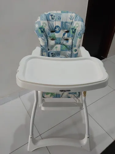 Cadeirinha de alimentação