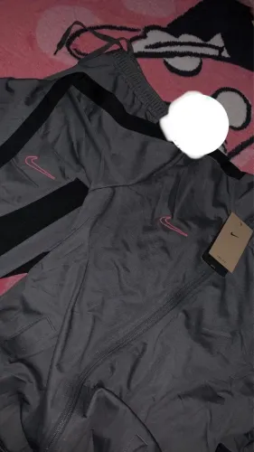 Conjunto Nike ori