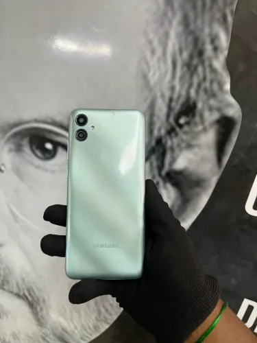 Celular disponível para venda !