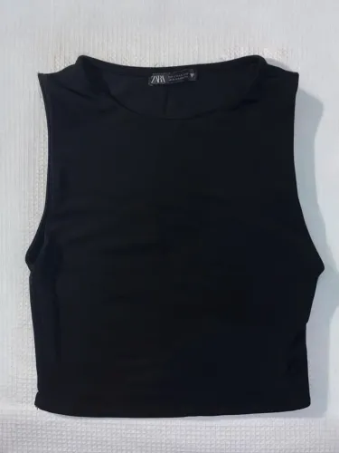 ? Peça: Top ZARA ? Tamanho: P ? Valor: R$ 60,00 ? Detalhes: Nunca Usado