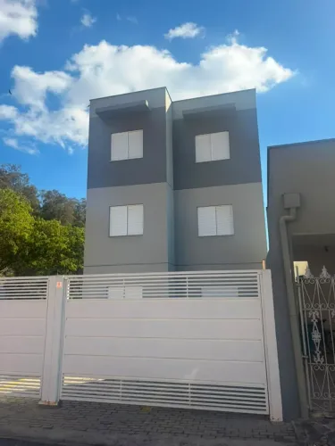 Apartamento Mobiliado em Bairro Tradicional de São Roque!
